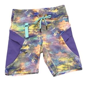 Lululemon Super High Rise cargo hiking shorts